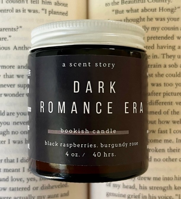 Dark Romance Era - Bookish Candle | Book Themed Candle